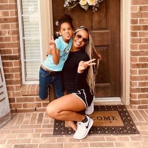 Meet your Posher, Frances